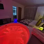 Artemide 4*