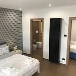 Artemide Bed and breakfast 4*