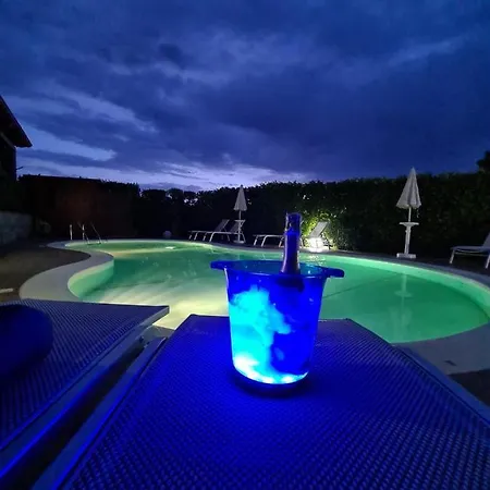 Artemide 4*
