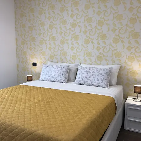 Artemide Bed and Breakfast 4*