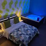 Artemide 4*