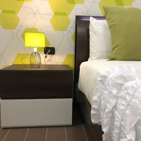 Artemide לינה וארוחת בוקר