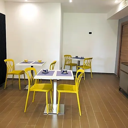 Artemide 4*