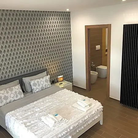 Alojamento de Acomodação e Pequeno-almoço Artemide 4*