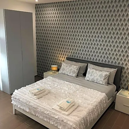 Alojamento de Acomodação e Pequeno-almoço Artemide 4*